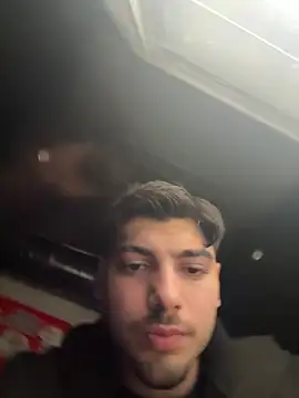 Snapshot of emir343475 chatting on 10/24/25, 10:06 emir343475 online show from 10/24/25, 10:06