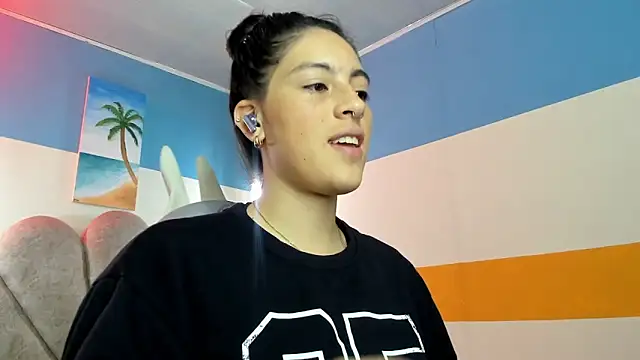 moon winy online show from 10/29/25, 11:34