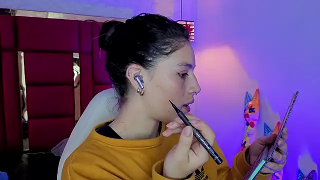 moon winy online show from 04/02/26, 12:14