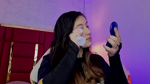 moon winy online show from 04/05/26, 07:11