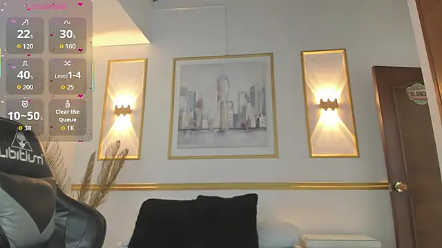 karlyy  online show from 12/02/25, 07:09