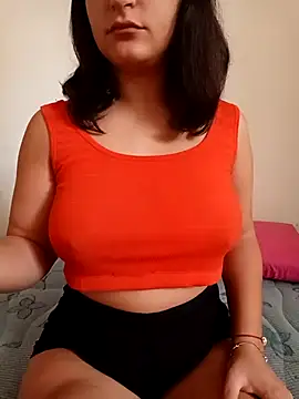 Snapshot of miamia21 chatting on 10/17/25, 12:08 miamia21 online show from 10/17/25, 12:08