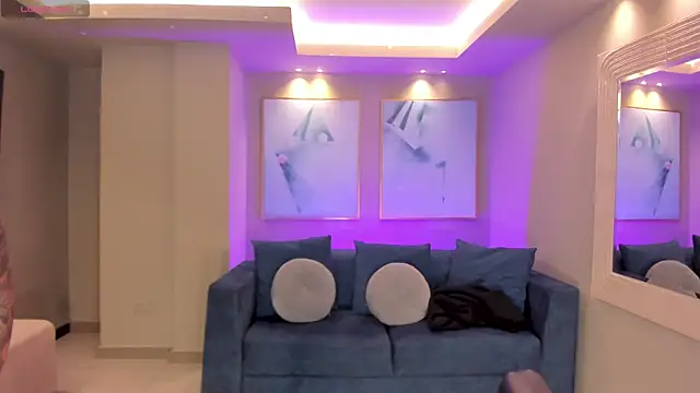 Snapshot of ChristineFord_ chatting on 11/02/25, 12:40 ChristineFord online show from 11/02/25, 12:40