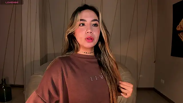 AnnieMonroe1 online show from 11/05/25, 11:54