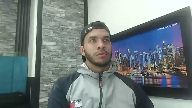 Snapshot of pether_hairy chatting on 10/22/25, 03:18 pether hairy online show from 10/22/25, 03:18