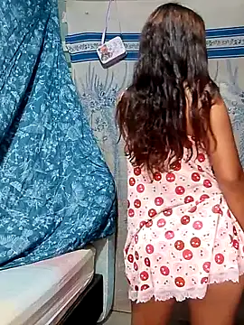 Snapshot of _sexylove chatting on 10/19/25, 02:56  sexylove online show from 10/19/25, 02:56