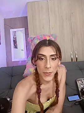 Ariadnne16 online show from 11/11/25, 03:01