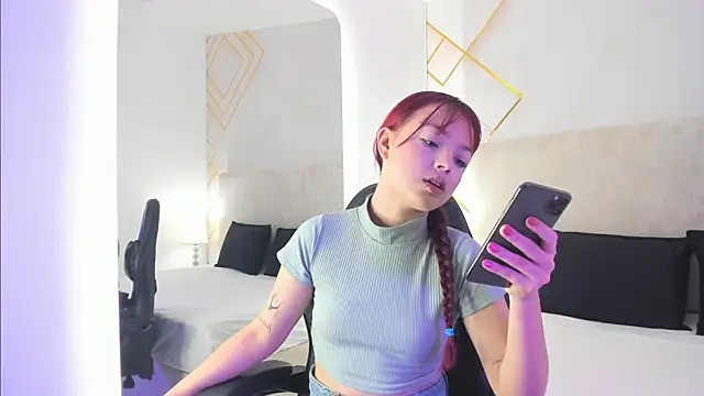 Martinaa Garcia online show from 12/02/25, 07:42