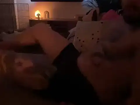 Snapshot of FullTerror1618 chatting on 10/16/25, 03:18 FullTerror1618 online show from 10/16/25, 03:18