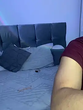 Snapshot of violetjack chatting on 03/27/26, 05:46 violetjack online show from 03/27/26, 05:46