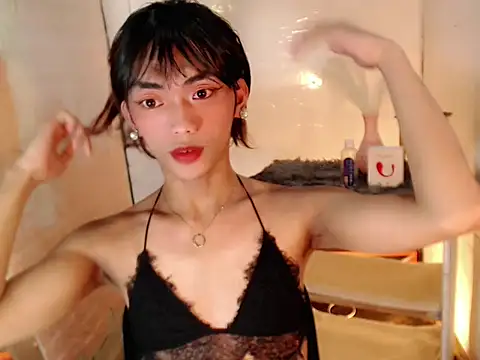 Snapshot of HaileyPresly chatting on 04/16/26, 02:29 HaileyPresly online show from 04/16/26, 02:29