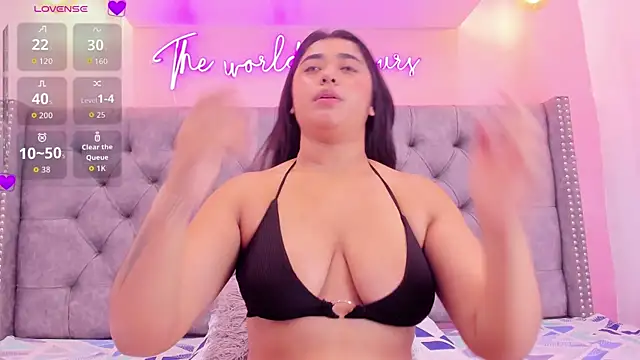 Sophiia 77 online show from 01/08/26, 10:23