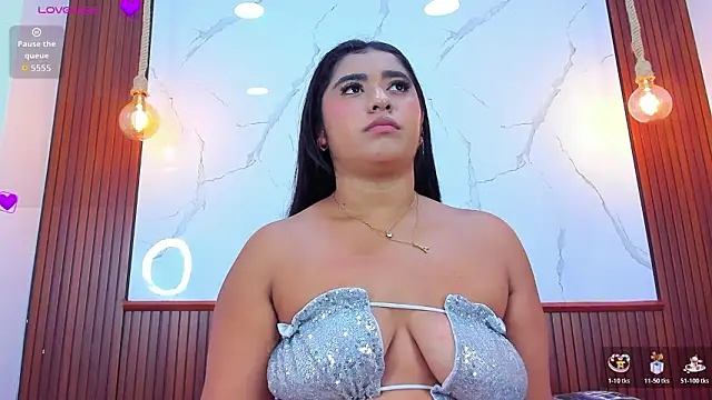 Sophiia 77 online show from 02/13/26, 12:23