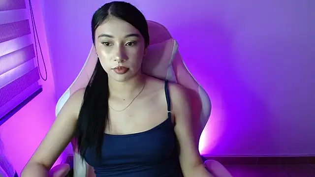 Snapshot of kathy_de chatting on 04/08/26, 08:31 kathy de online show from 04/08/26, 08:31