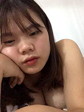 Snapshot of Jooahn003 chatting on 11/04/25, 03:22 Jooahn003 online show from 11/04/25, 03:22