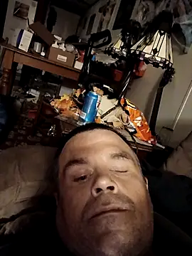 Snapshot of waynefitz chatting on 10/16/25, 05:52 waynefitz online show from 10/16/25, 05:52