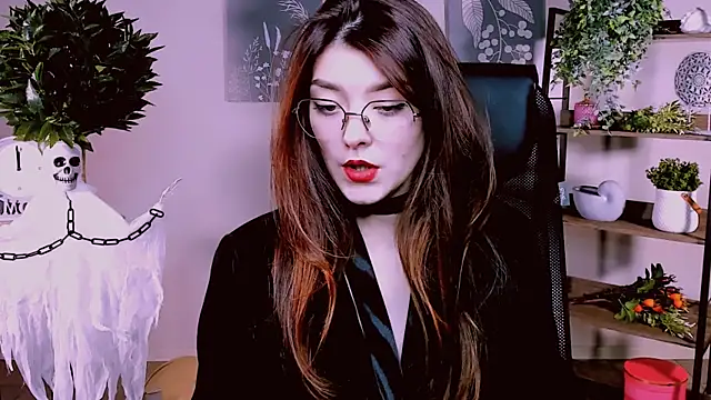 AnaSteisher online show from 10/27/25, 01:26