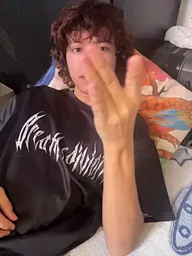 JoelnClouds online show from 04/09/26, 06:57