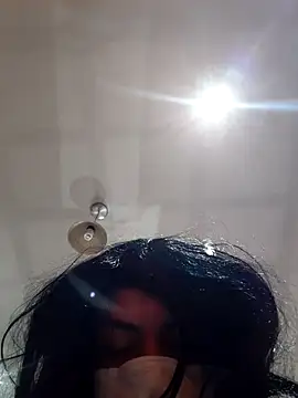 Snapshot of titi23557 chatting on 04/18/26, 09:15 titi23557 online show from 04/18/26, 09:15