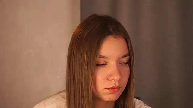 BrynnHolverson online show from 10/16/25, 07:15