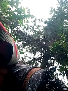 Snapshot of nui-show chatting on 10/21/25, 03:07 nui-show online show from 10/21/25, 03:07