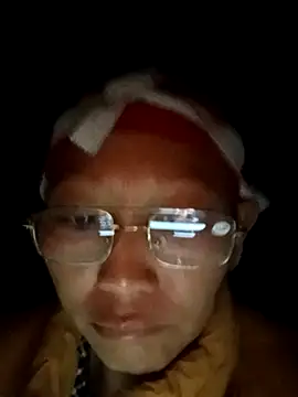 Snapshot of nui-show chatting on 10/21/25, 09:26 nui-show online show from 10/21/25, 09:26