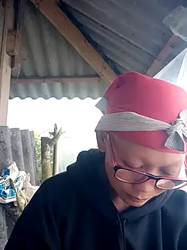 nui-show online show from 11/11/25, 08:47