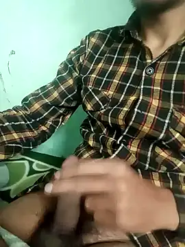 maxmishra18 online show from 12/05/25, 05:27