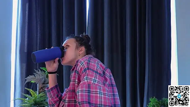 FoxFever online show from 11/04/25, 06:56