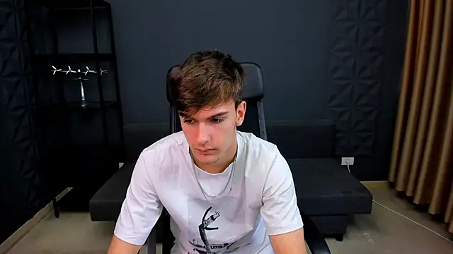 BradyFlint online show from 05/18/26, 04:29
