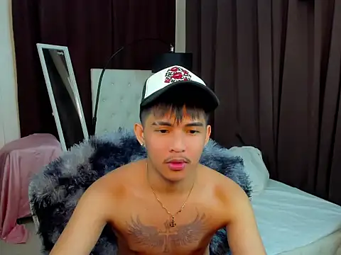 hardwildcock online show from 10/19/25, 04:40
