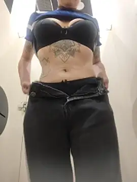 Snapshot of Natimiau chatting on 11/12/25, 09:47 Natimiau online show from 11/12/25, 09:47