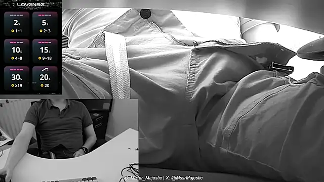 Snapshot of Mister_Majestic chatting on 03/18/26, 03:26 Mister Majestic online show from 03/18/26, 03:26