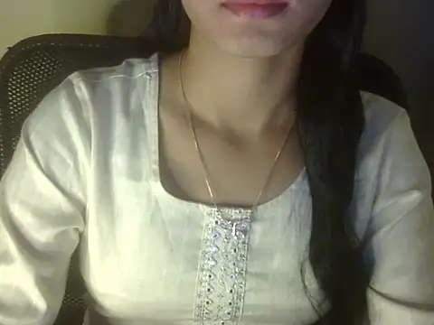 Snapshot of Shezi_N chatting on 01/14/26, 01:22 Shezi N online show from 01/14/26, 01:22