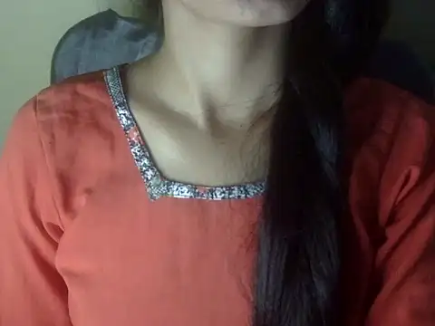 Snapshot of Shezi_N chatting on 04/01/26, 02:14 Shezi N online show from 04/01/26, 02:14