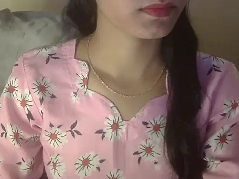 Snapshot of Shezi_N chatting on 04/08/26, 09:31 Shezi N online show from 04/08/26, 09:31