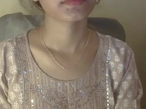 Snapshot of Shezi_N chatting on 04/12/26, 06:51 Shezi N online show from 04/12/26, 06:51