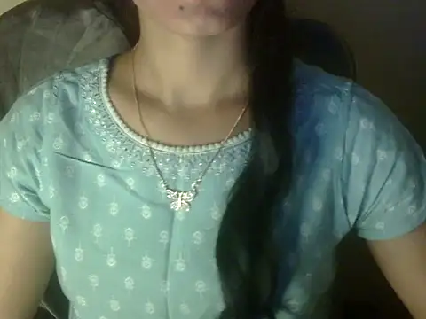 Snapshot of Shezi_N chatting on 04/14/26, 01:50 Shezi N online show from 04/14/26, 01:50