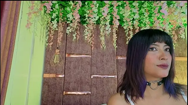 Snapshot of Rynka_ chatting on 02/13/26, 04:08 Rynka online show from 02/13/26, 04:08