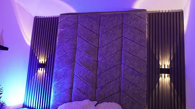 Snapshot of Rynka_ chatting on 03/12/26, 03:56 Rynka online show from 03/12/26, 03:56