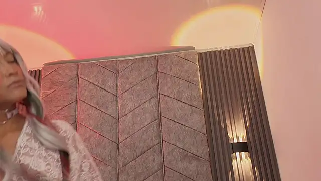 Snapshot of Rynka_ chatting on 03/22/26, 04:05 Rynka online show from 03/22/26, 04:05