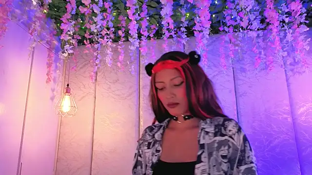 Snapshot of Rynka_ chatting on 03/25/26, 04:18 Rynka online show from 03/25/26, 04:18