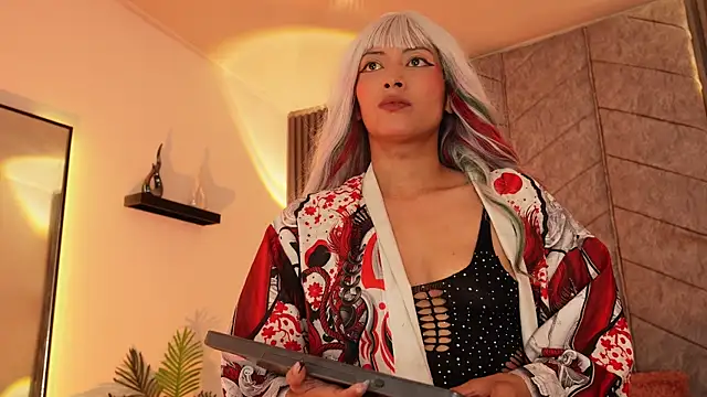 Snapshot of Rynka_ chatting on 03/31/26, 04:13 Rynka online show from 03/31/26, 04:13