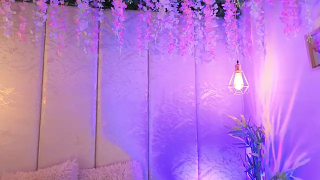 Snapshot of Rynka_ chatting on 04/02/26, 04:21 Rynka online show from 04/02/26, 04:21