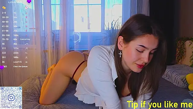 Snapshot of TinyMollys chatting on 03/12/26, 02:12 TinyMollys online show from 03/12/26, 02:12