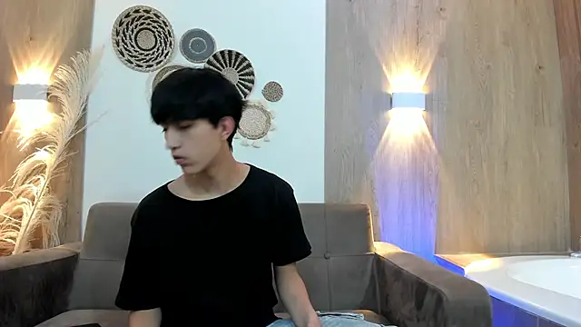 Snapshot of hoot_booys_ chatting on 11/22/25, 07:57 hoot booys online show from 11/22/25, 07:57