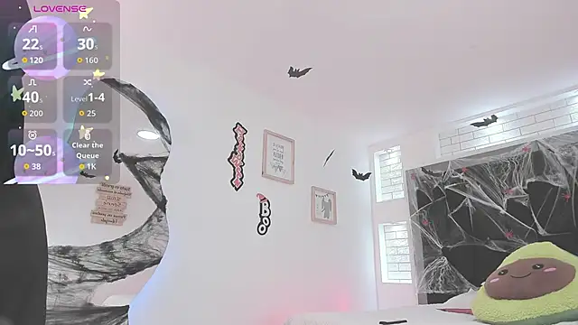 Madison Grey  online show from 10/30/25, 12:50