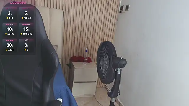 Aziz daud online show from 11/26/25, 12:17