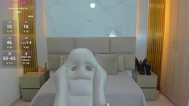 Snapshot of Aziz_daud chatting on 02/14/26, 10:34 Aziz daud online show from 02/14/26, 10:34