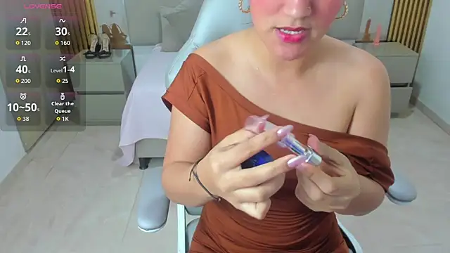 Snapshot of Aziz_daud chatting on 04/15/26, 12:34 Aziz daud online show from 04/15/26, 12:34